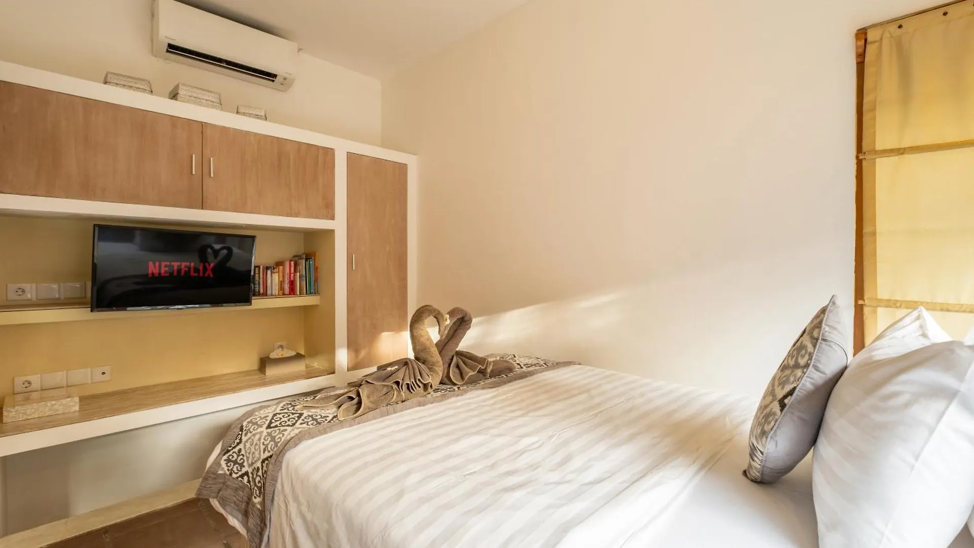 Cozy 2 Bedroom Villa In Seminyak With Private Pool 0*, Seminyak (Bali)